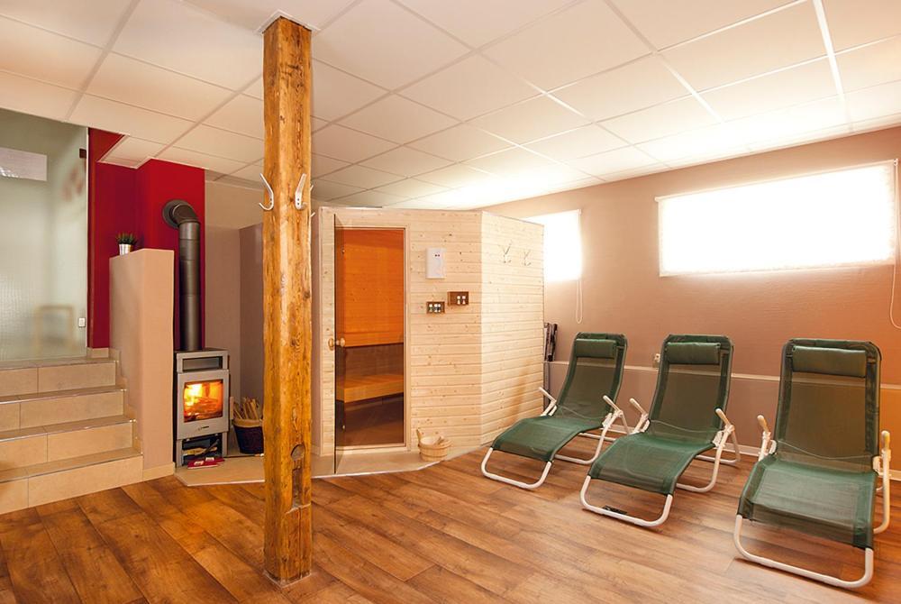 Bergoase Huette Und Hostel Sauna Kamin Lagerfeuer Mittelndorf ภายนอก รูปภาพ